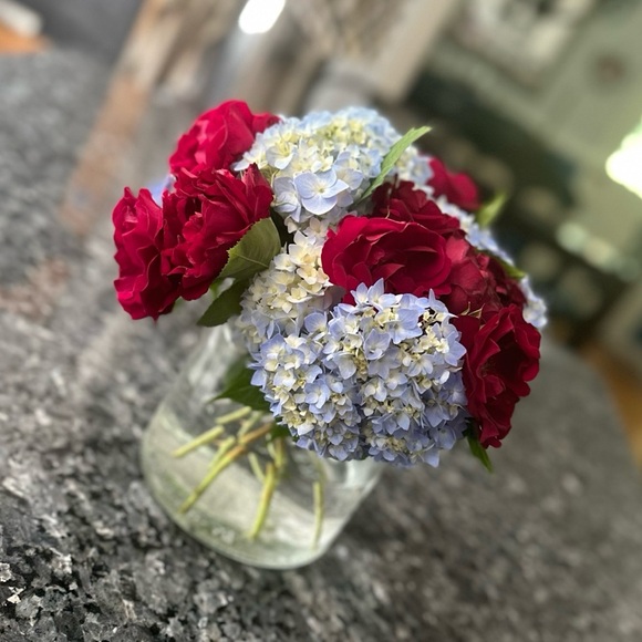 Meet your Posher, Ritsa - Picture 2 of 2